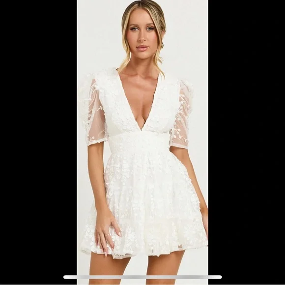 chinese dress ladies Like An Angel Long Sleeve Lace Dress White